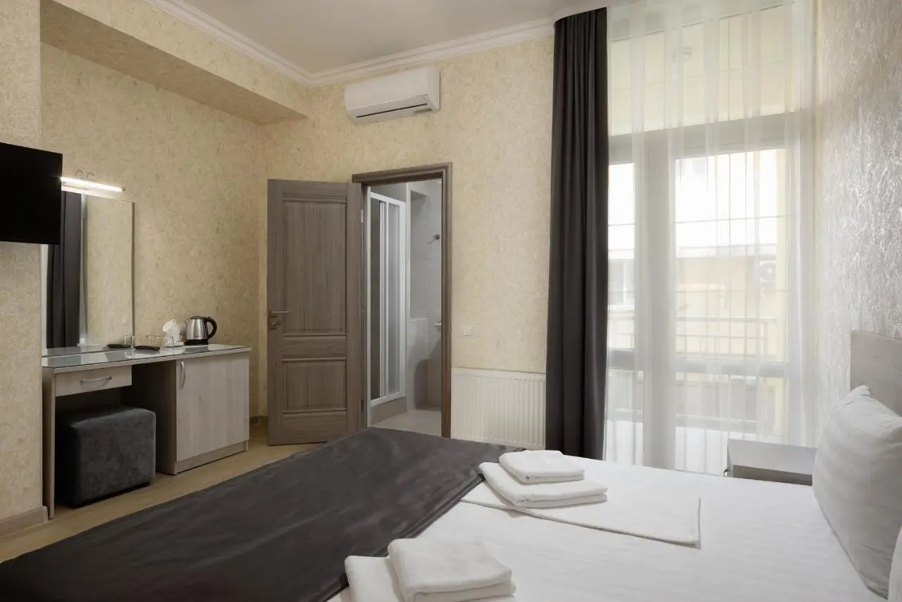 Красная Поляна: Guest House Atlant