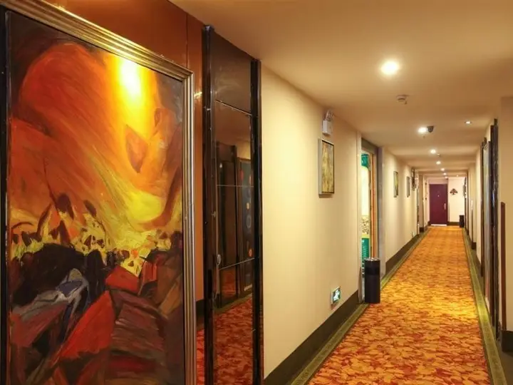 Хэфэй: GreenTree Inn Hefei Railway Station Baima Phase III Baowen Business Building Express Hotel