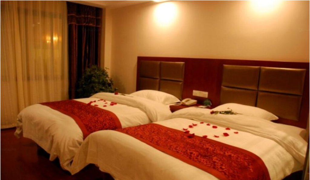 Хэфэй: GreenTree Inn HeFei LongChuan Road South Hefei Railway Station Business Hotel