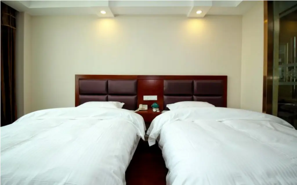 Хэфэй: GreenTree Inn HeFei LongChuan Road South Hefei Railway Station Business Hotel