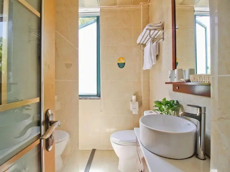 Хэфэй: GreenTree Inn HeFei LongChuan Road South Hefei Railway Station Business Hotel