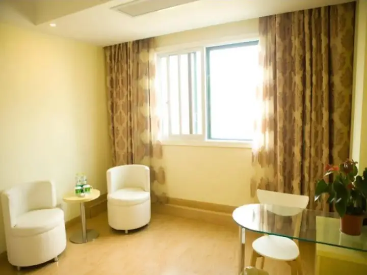 Нинбо: GreenTree Inn Xiangshan Transportation Center Bai Hua Road