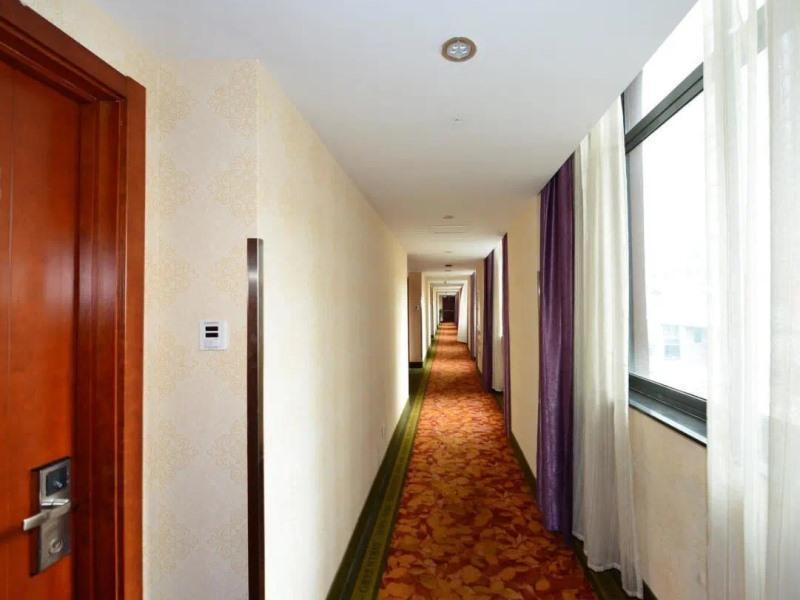 Нинбо: GreenTree Inn Zhejiang Ningbo Zhongxing Jiangnan Road Business Hotel