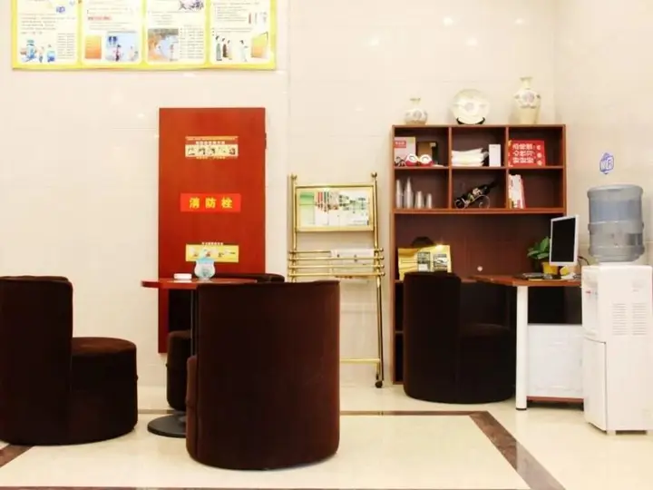 Цзясинь: GreenTree Inn Jiaxing ZhongHuan South Road Zhonggang City Express Hotel