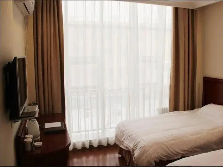 Шаоксинг: GreenTree Inn Zhejiang Shaoxing Paojiang Industrial Park Tanggong Road Business Hotel