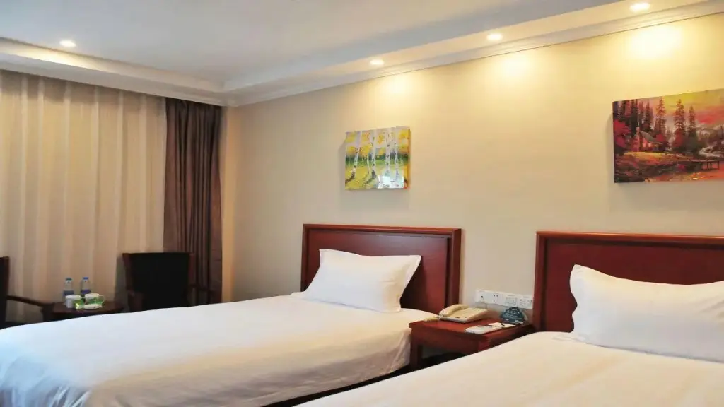 Шаоксинг: GreenTree Inn Zhejiang Shaoxing Paojiang Industrial Park Tanggong Road Business Hotel