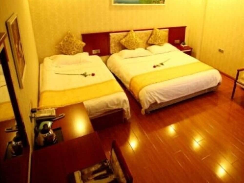 Янчжоу: GreenTree Alliance Jiangsu Yangzhou middle Wenchang Road Municipal Government Hotel