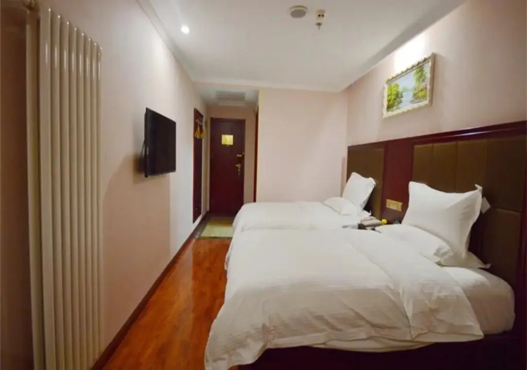 GreenTree Inn XuZhou PiZhou Xinsu Center Fuzhou Road Express Hotel — фото 1