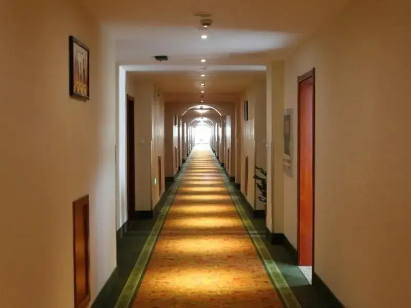 Чанчжоу: GreenTree Inn JiangSu ChangZhou MengHe Avenue QiLiang JinFu Business Hotel