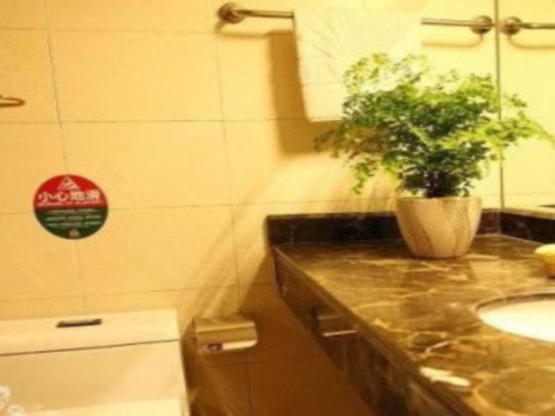 Ляньюньган: GreenTree Alliance JiangSu LianYunGang Central International HaiChang Road Pedestrian Street Hotel