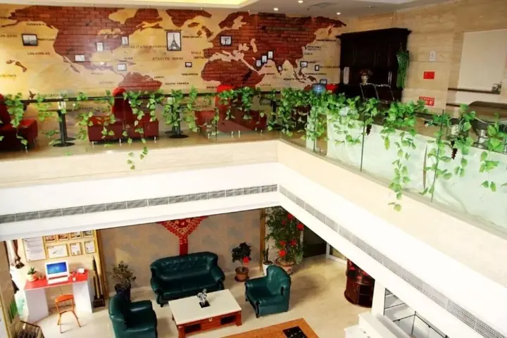 Циндао: GreenTree Inn Shandong Qingdao Wuyishan Road Jiashike Shopping center Business Hotel