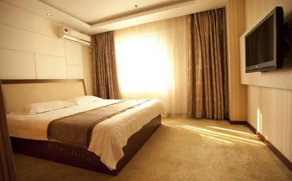 GreenTree Inn JiangSu TaiZhou YingChun W) Road Walking Street Express Hotel — фото 1