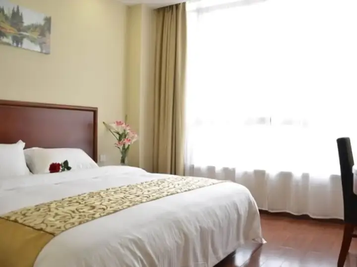 Тайчжоу: GreenTree Inn TaiZhou JingJiang RenMin S Road ZhongXu Road Business Ho