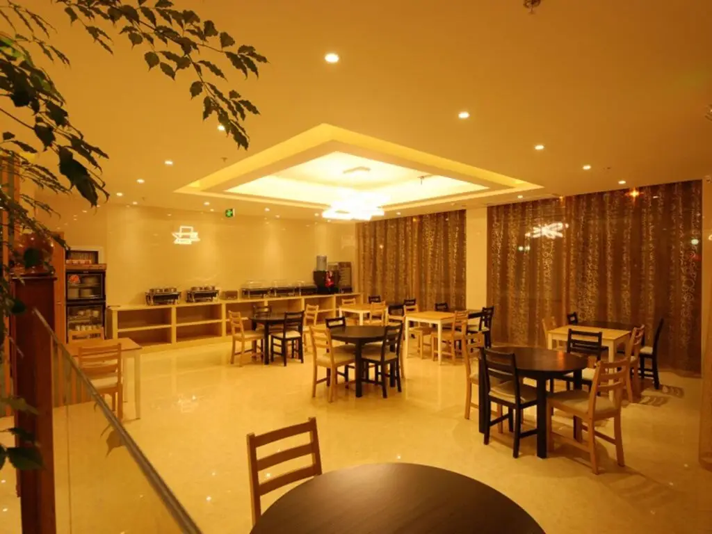 GreenTree Inn TaiZhou JingJiang ZhongZhou Road Sunshine International Business Hotel — фото 1