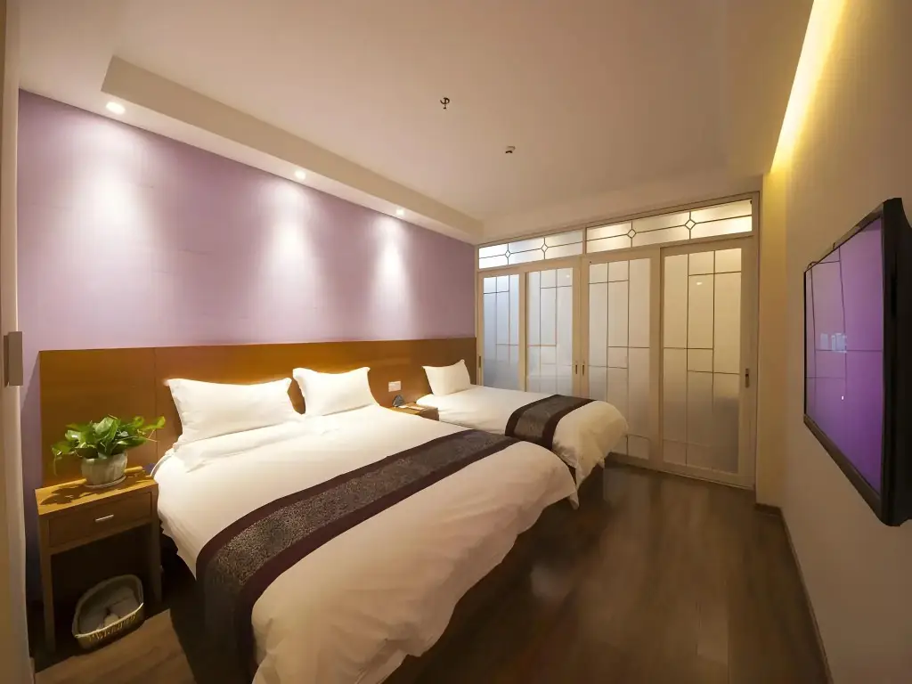 carousel image 4
