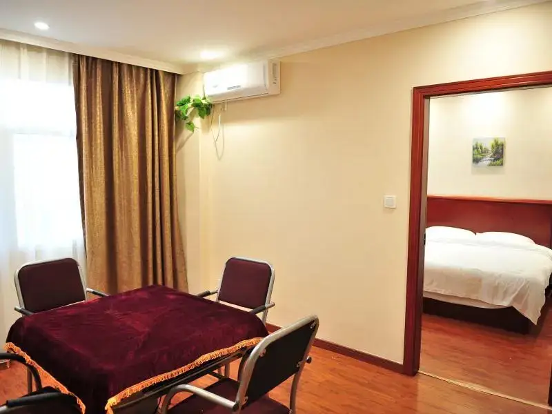 Наньчан: GreenTree Inn ZhanQian (W) Business Hotel