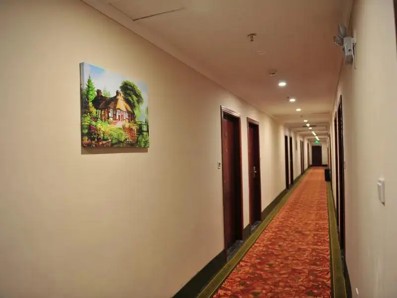 Наньчан: GreenTree Inn ZhanQian (W) Business Hotel