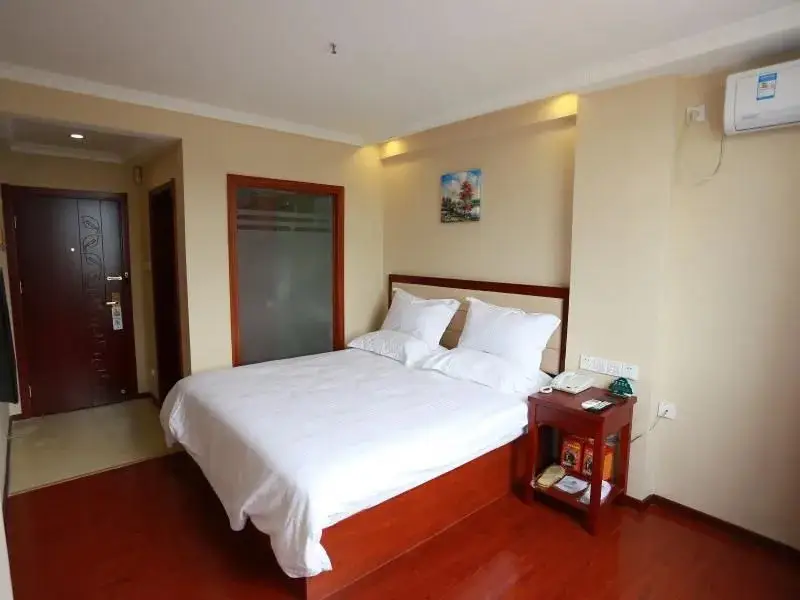 Шэньчжэнь: GreenTree Inn GuangDong ShenZhen BaoAn Airport New Terminal Express Hotel
