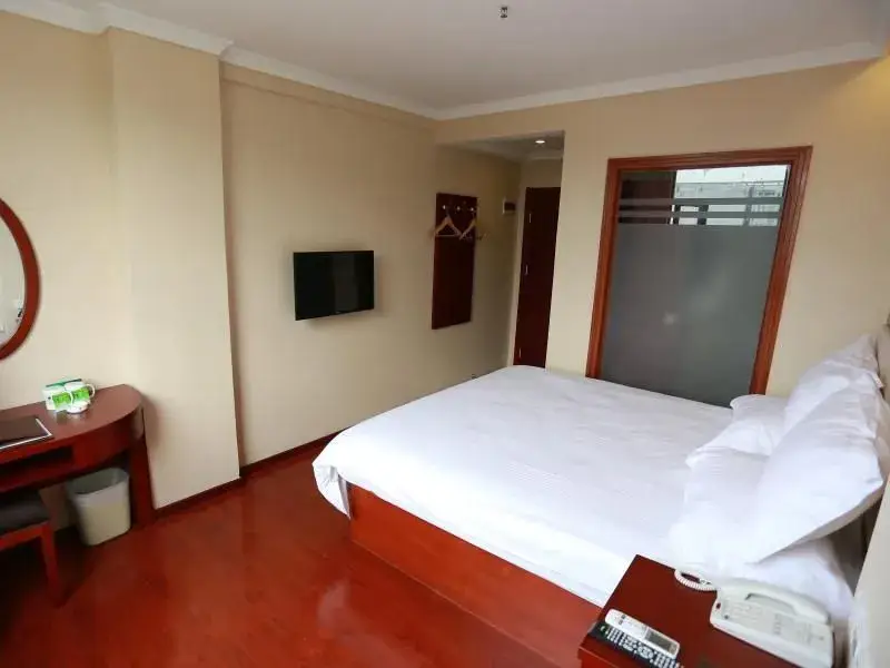 Шэньчжэнь: GreenTree Inn GuangDong ShenZhen BaoAn Airport New Terminal Express Hotel