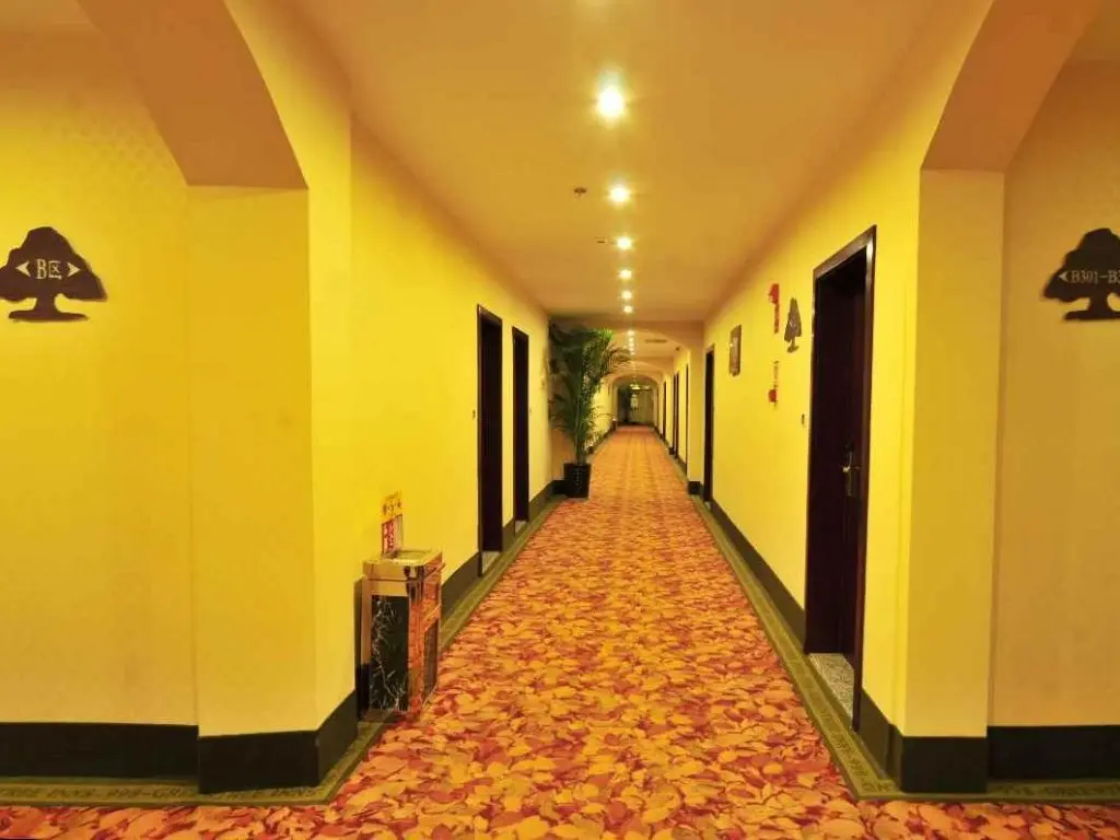 Куньмин: GreenTree Inn Yunnan Kunming Chenggong University City Shilin Street Express Hotel