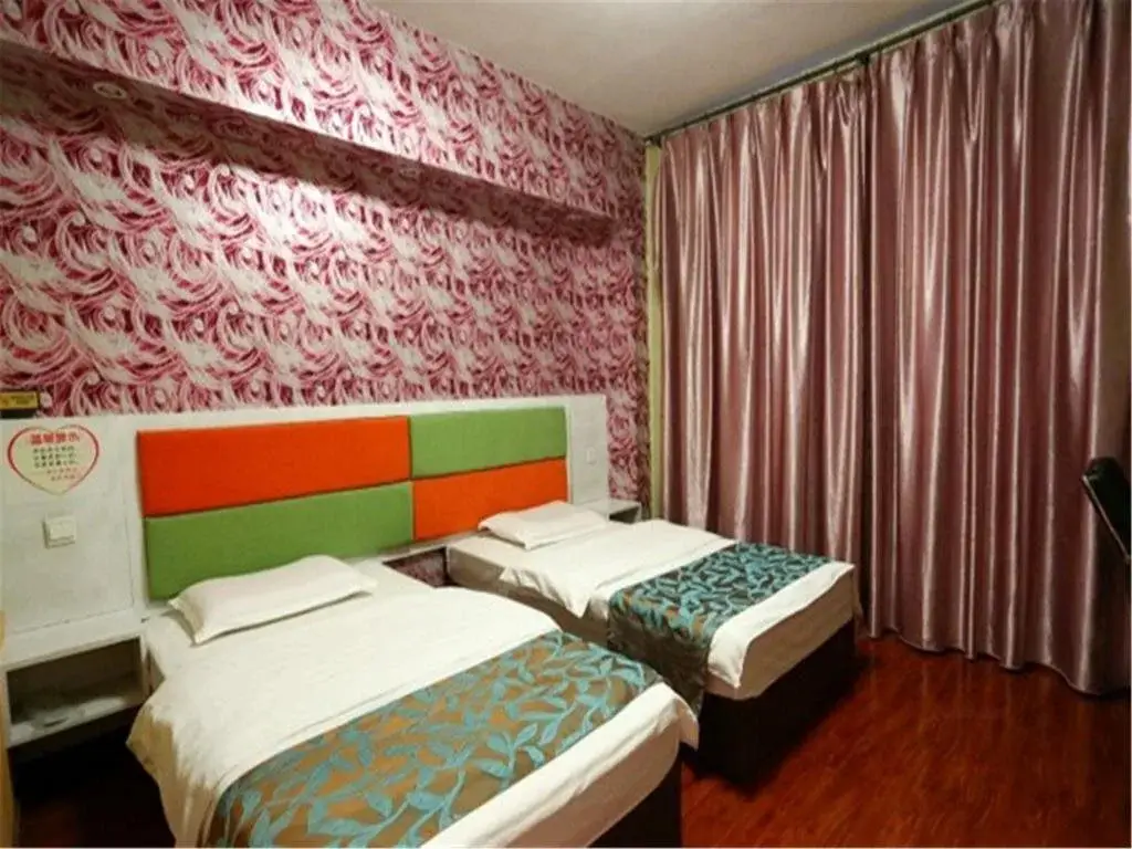 Мяньян: Mianyang Le Gang Yi Jia Business Inn