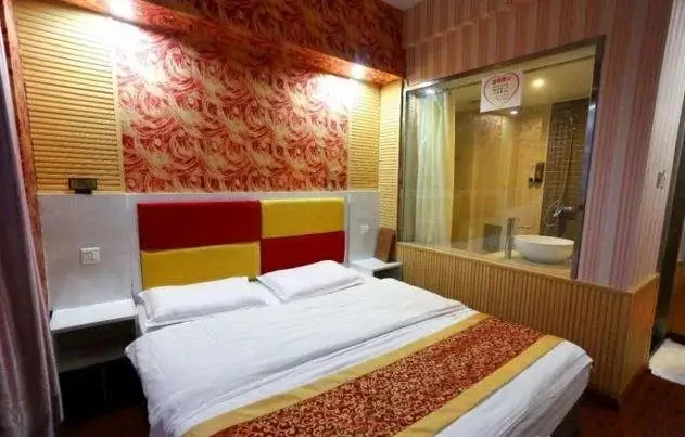 Мяньян: Mianyang Le Gang Yi Jia Business Inn
