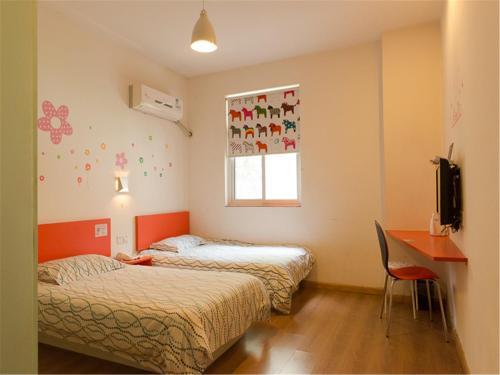 Цзясинь: Pod Inn Jiaxiang Zhongshan East Road Branch