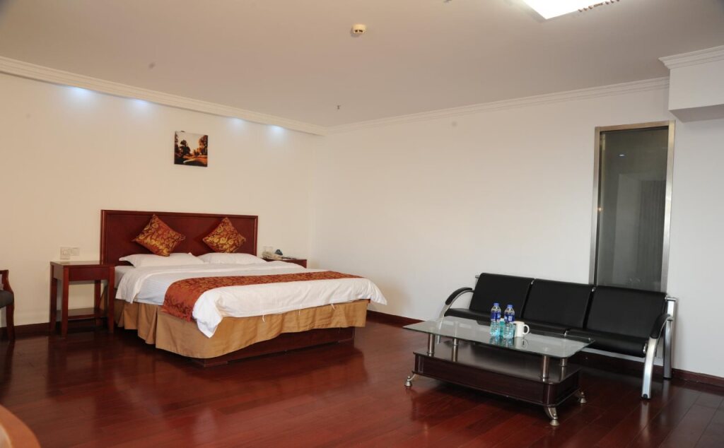 Шанхай: GreenTree Inn Suzhou Kunshan Lujia Hengtaiguoji Business Hotel