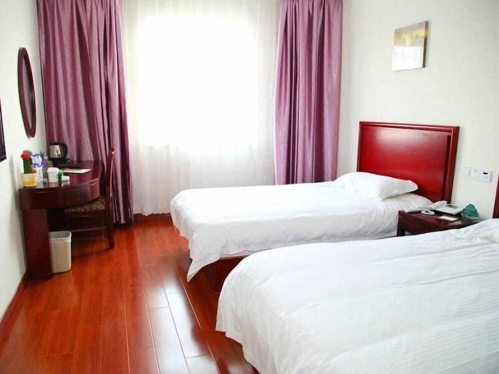 Чжанцзяган: GreenTree Inn Jiangsu Suzhou Zhangjiagang Daxin Town Pingbei Road Express Hotel