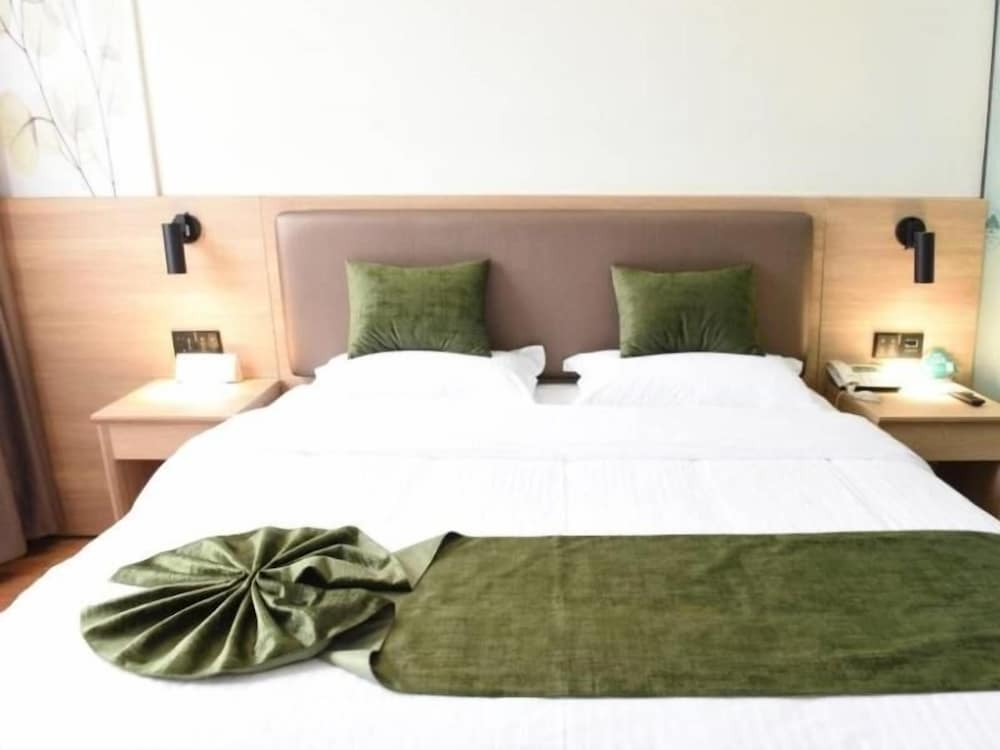 GreenTree Inn Jiangsu Suzhou Zhangjiagang Daxin Town Pingbei Road Express Hotel — фото 1