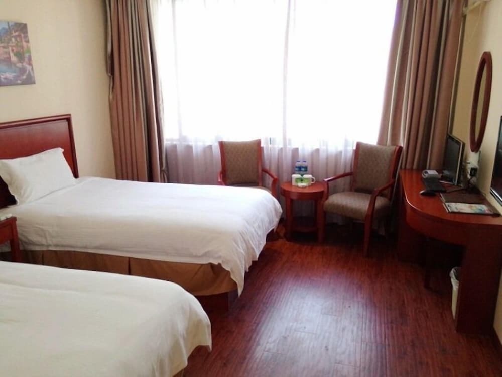 Шанхай: GreenTree Inn Kunshan High Speed Rail Station Hengshan Road Express Hotel