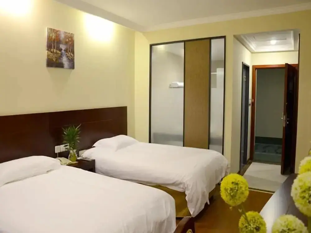Наньтун: GreenTree Inn Jiangsu Nantong Rugao Haiyang Road Tiancheng Business Hotel