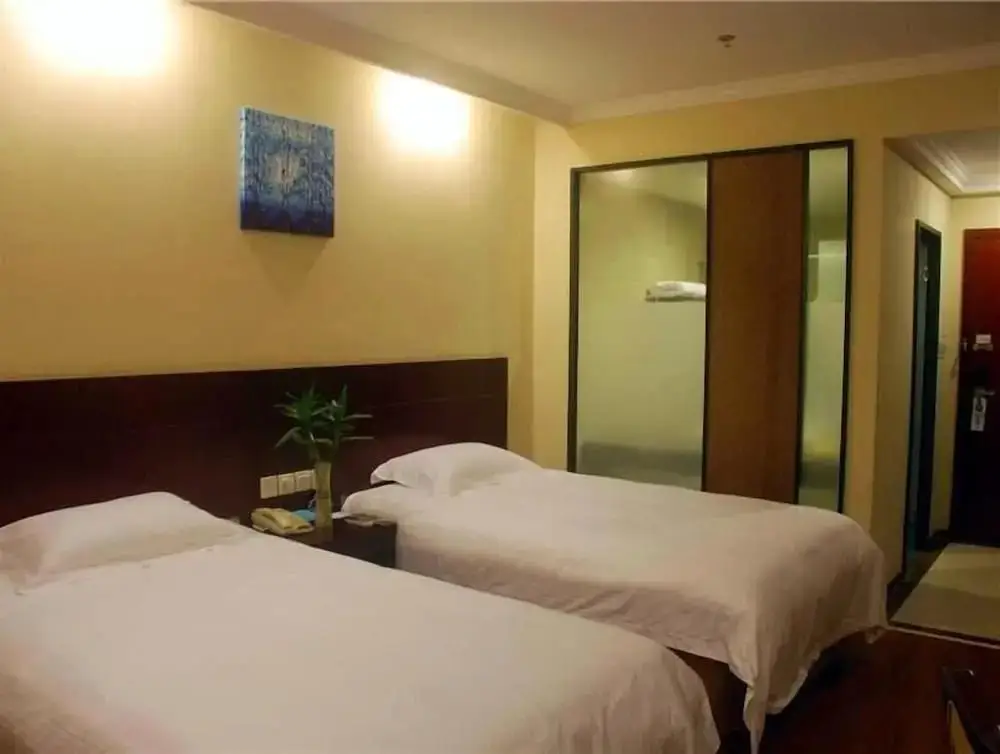 Наньтун: GreenTree Inn Jiangsu Nantong Rugao Haiyang Road Tiancheng Business Hotel