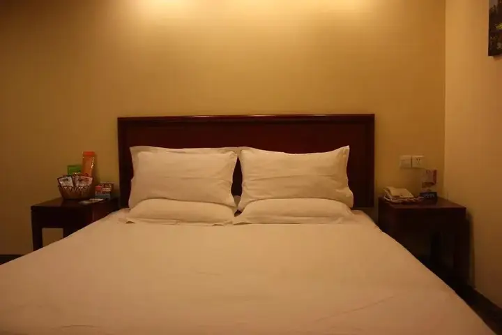 Наньтун: GreenTree Inn Nantong Rudong Bus Station Express Hotel