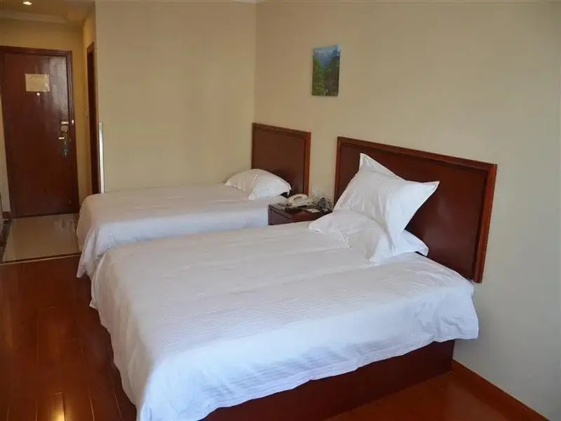 Наньтун: GreenTree Inn Nantong Rudong Bus Station Express Hotel