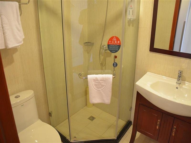 Наньтун: GreenTree Inn Nantong Rudong Bus Station Express Hotel