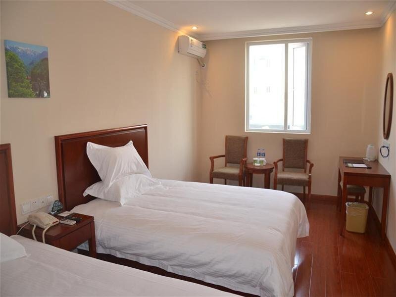Наньтун: GreenTree Inn Nantong Rudong Bus Station Express Hotel