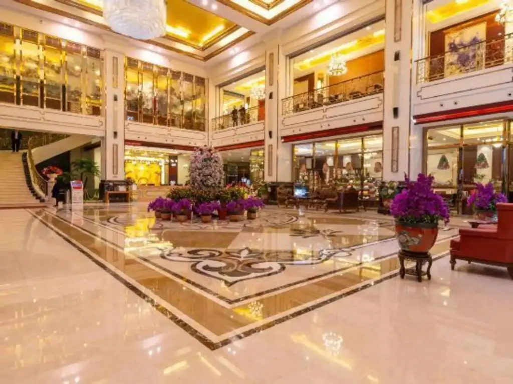Наньтун: Textile City Hotel