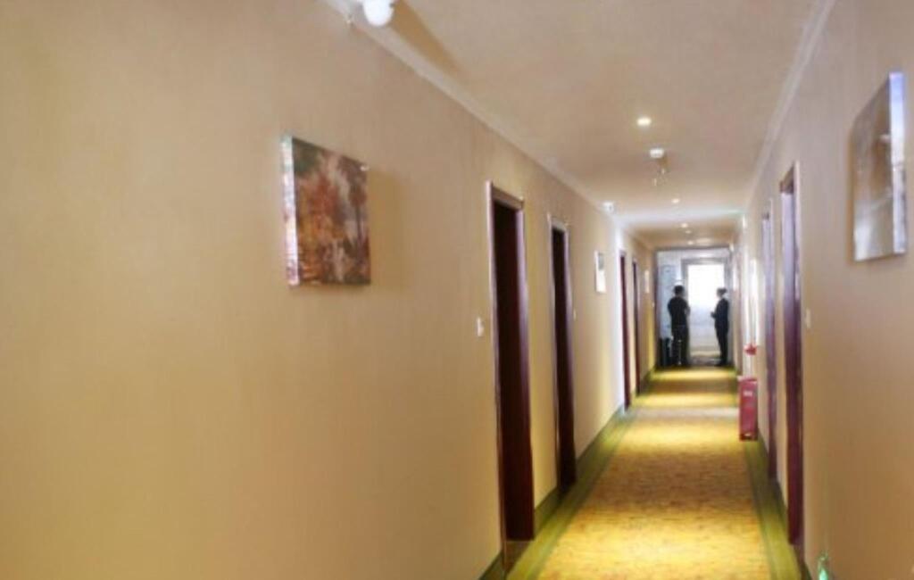 Турпан: GreenTree Inn Tulufan North Xihuan Road Express Hotel