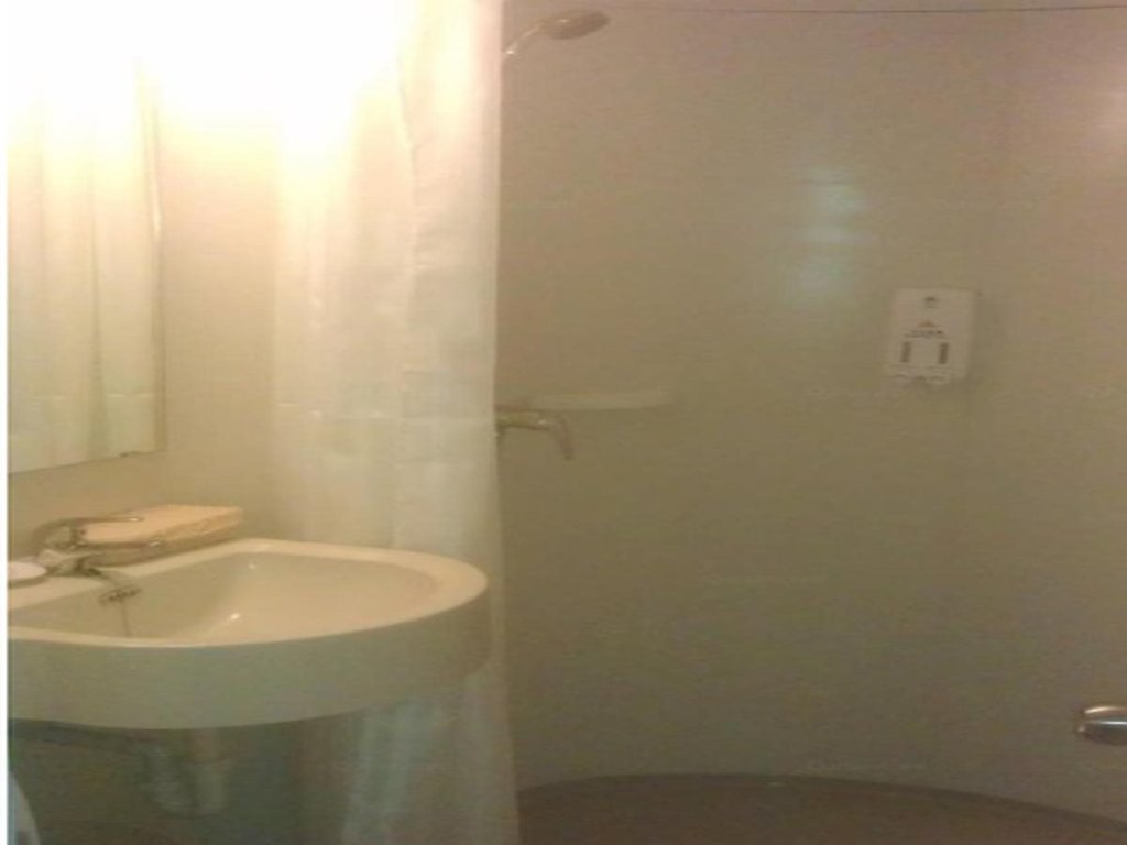Уси: GreenTree Inn Wuxi Zhongqiao Hotel