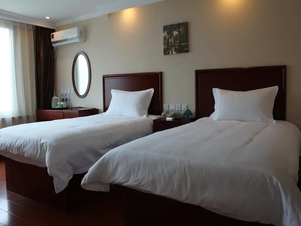 Далянь: Greentree Inn Liaoning Dalian Development Zone Jinma Road Pedestrian Street Express Hotel