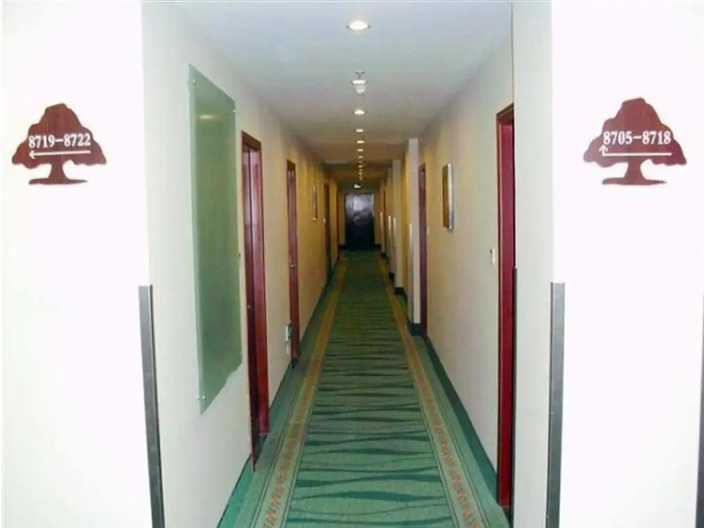 GreenTree Inn Jiangsu Wuxi Lingshan Scenic spot Express Hotel — фото 1