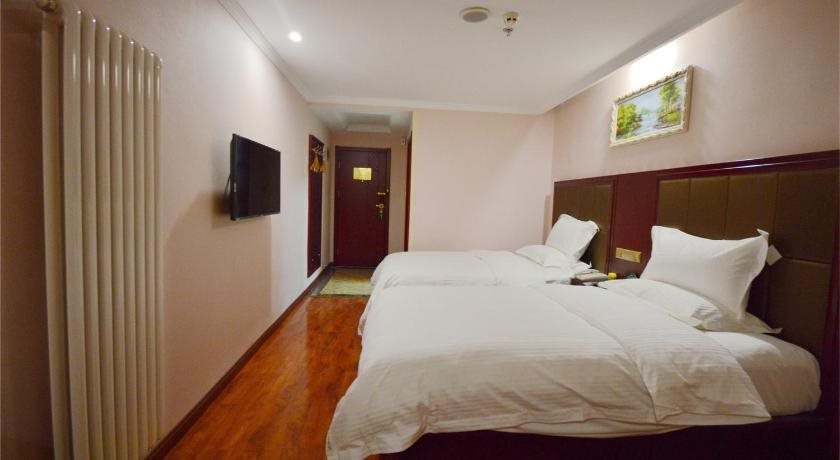 Тайчжоу: Green Tree Inn Taizhou The First Department Store Shopping Center Hotel