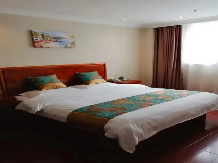 Наньтун: GreenTree Inn Taizhou Taidong Railway Station Business Hotel