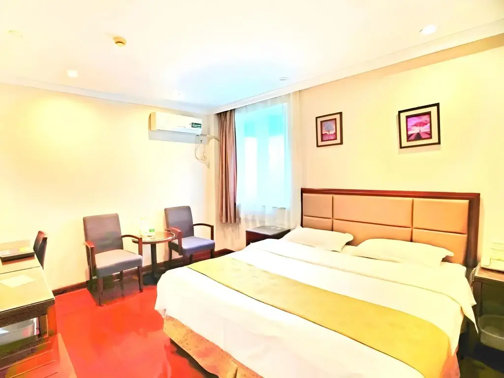 Цзинань: GreenTree Inn JiNan Bus Terminal Station Express Hotel