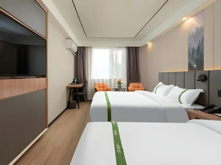 Цзинань: GreenTree Inn Jinan Quancheng Hotel