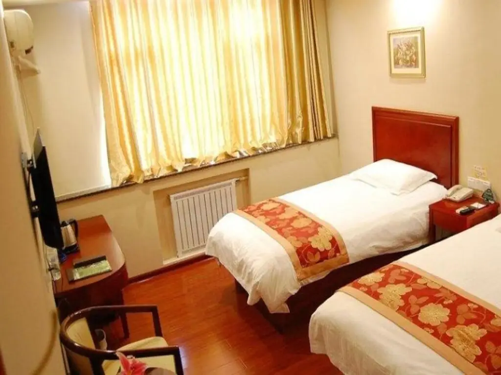 Цзинань: Greentree Inn Shandong Jinan Shanda Road Technology Markets Business Hotel
