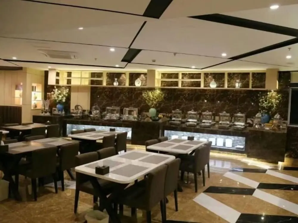 Янчжоу: GreenTree Inn Yangzhou Gaoyou Municipal Government Business Hotel