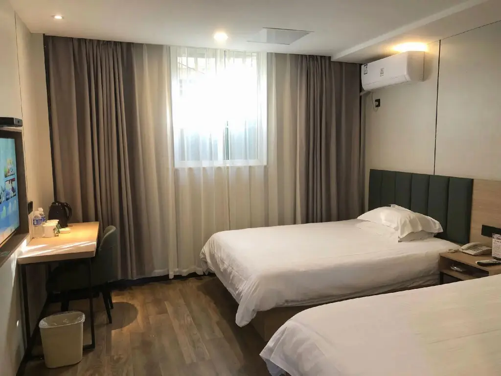 Янчжоу: GreenTree Inn Yangzhou Slender West Lake Wencheng Attic Express Hotel