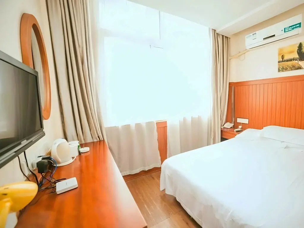Янчжоу: GreenTree Inn Yangzhou Slender West Lake Wencheng Attic Express Hotel